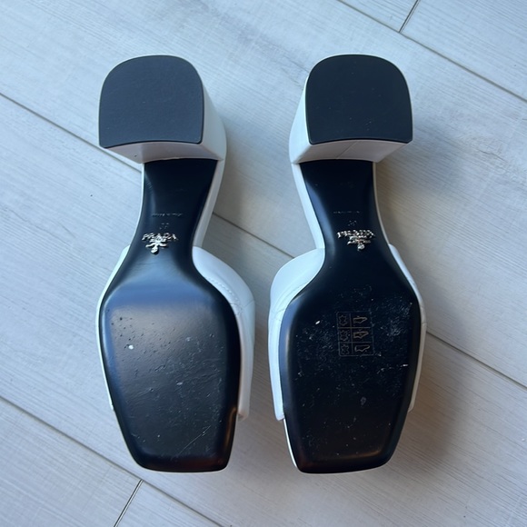 Prada Quilted nappa leather heeled sandals - Picture 3 of 5